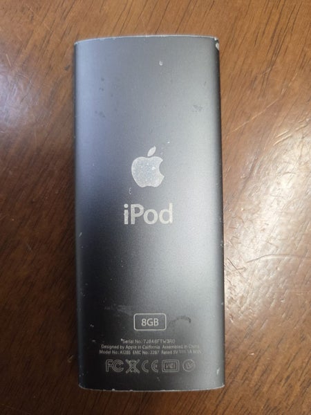 4th generation iPod nano (dead battery) Carousel 2