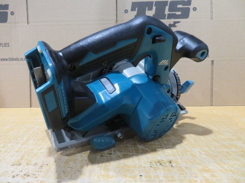 Makita Ex Demo DHS680Z 18V LXT Brushless 165mm Circular Saw - Good Condition Carousel 2