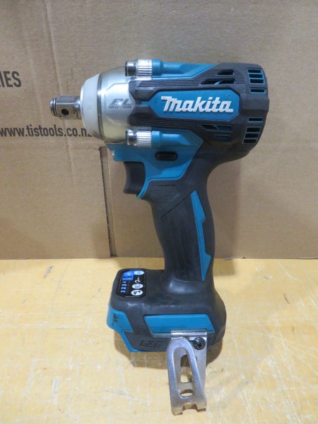 Makita Ex Demo DTW300Z 18V LXT Brushless ½" Impact Wrench - Good Condition Carousel 1