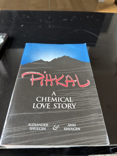 Alexander & Ann Shulgin “Pihkal”64405242627074110