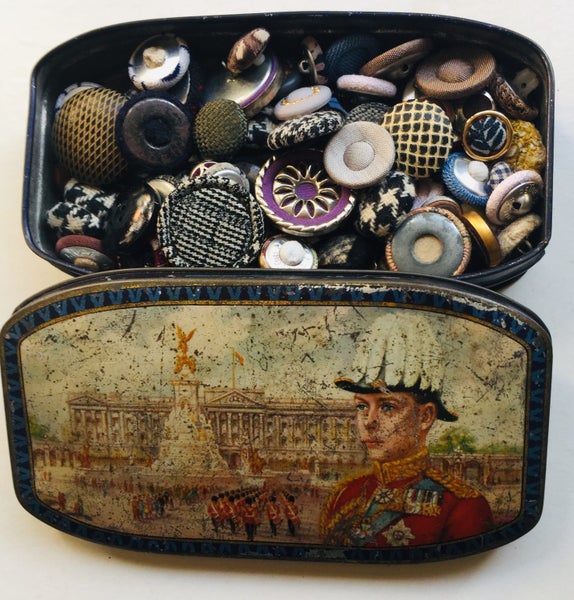 BUTTONS - Vintage Covered Buttons Carousel 1