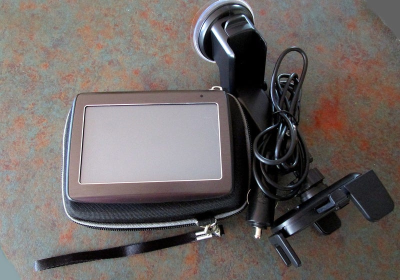 *** GREAT LITTLE TOMTOM AUTOMOTIVE GPS *** Carousel 2