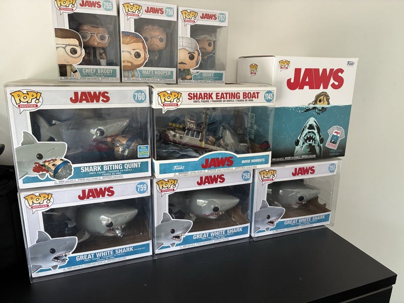 Funko pop Jaws Collection Carousel 1