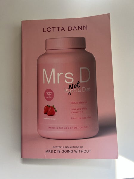 Mrs D Is NOT on a Diet - Lotta Dann64406604009859110