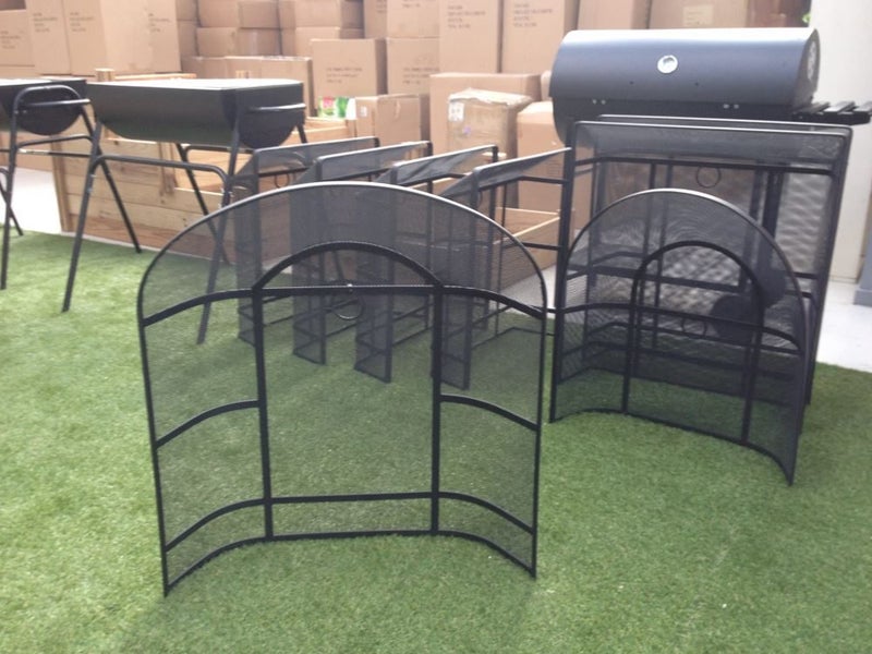 (71 x 61 cm) Fire Spark Guard Fireside Durable Mesh Protector Screen Carousel 2