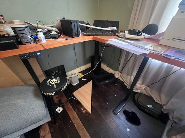 Brateck L-Shape Electric Sit-Stand Desk With Triple Motors Black - Frame only64406827383683111