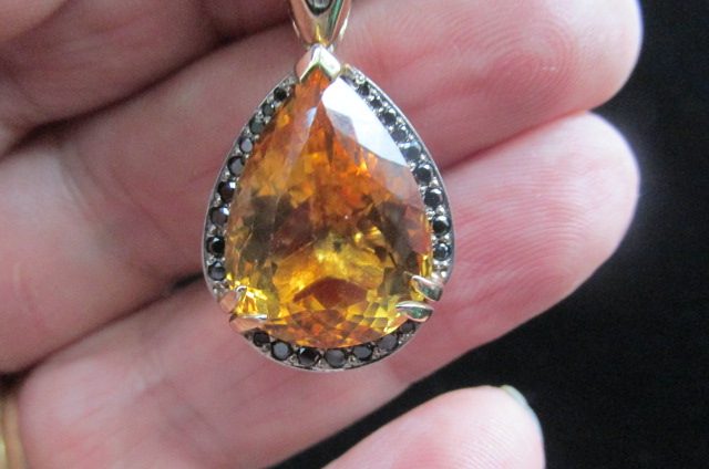 Stunning 9ct gold Handcrafted rich yellow Citrine and Black Diamond Choker, new Carousel 1