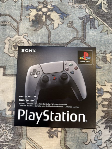 PS5 30th anniversary limited edition controller Carousel 1