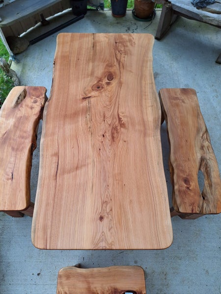 MACROCAPA TABLE AND BENCHES SET64524676478337113