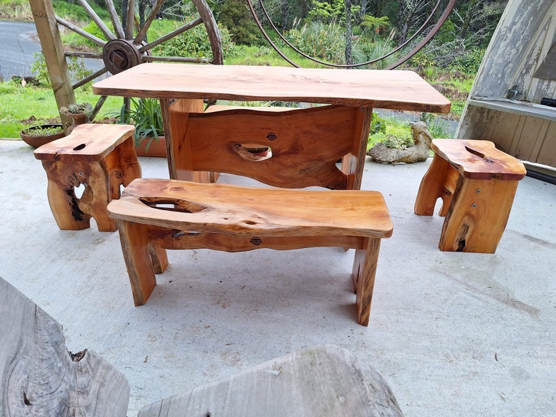 MACROCAPA TABLE AND BENCHES SET64524676478337111