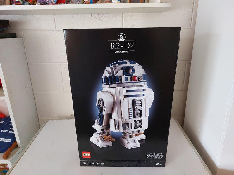 LEGO STAR WARS R2-D2 75308 (M.I.S.B- RETIRED)64414665922049110