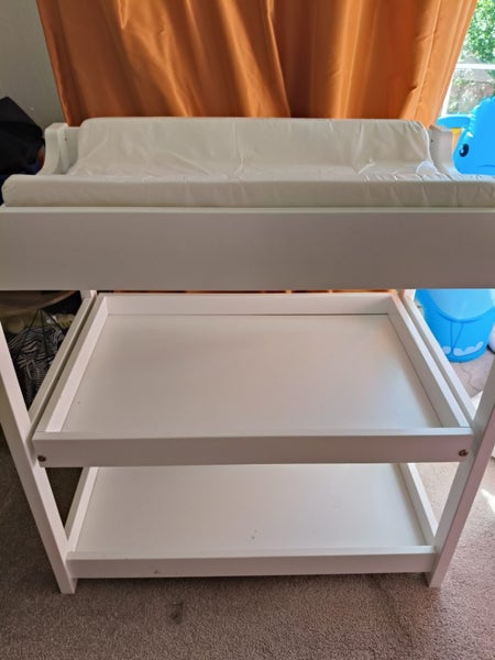 Baby change table64414892143617110