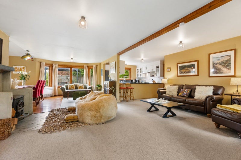 Charm & Privacy – a true Wanaka Gem!64414892223617114