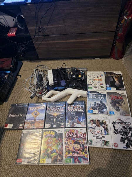 Incredible Nintendo wii collection with GameCube games and memory card Carousel 1