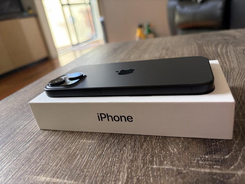 iPhone 15 128GB Black64415752216705114