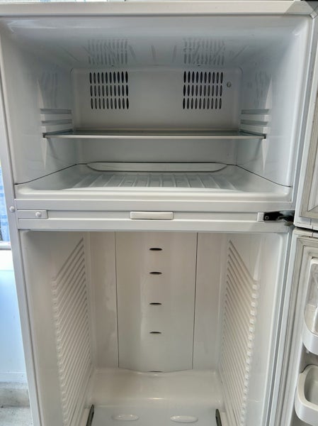 Large 680 ltr F&P Fridge/Freeze64415953351554113