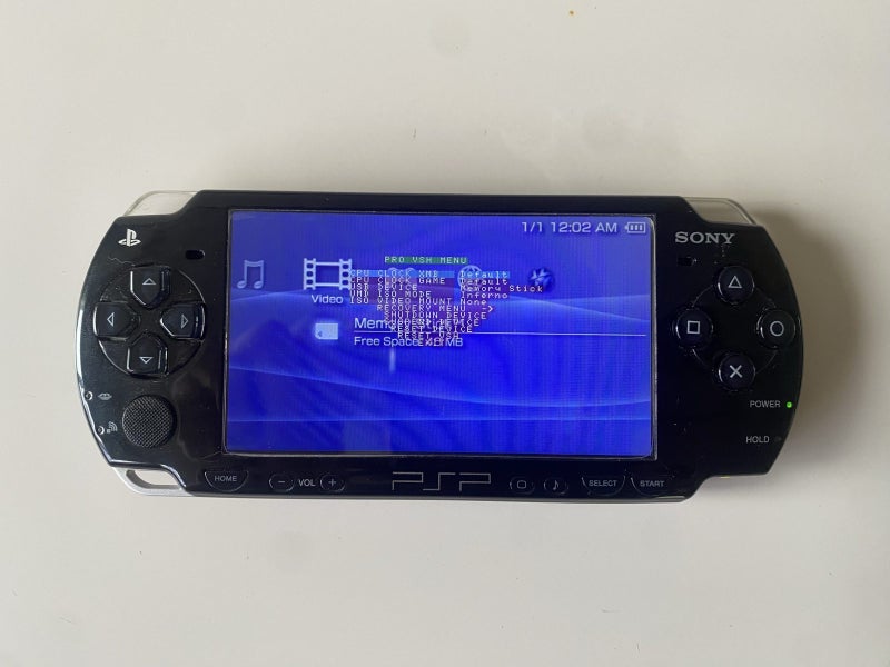 PSP 2000 Carousel 1
