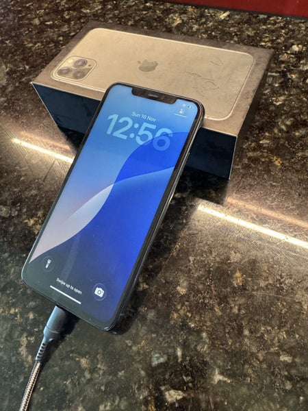 iPhone 11 Pro Max 256GB64416286418051110