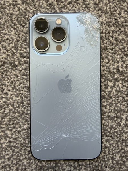 iPhone 13pro needs new front & back screens64416589672578112
