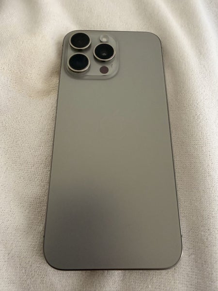 iPhone 15 Pro Max 256GB with 2 cases - Excellent condition64416788403715112