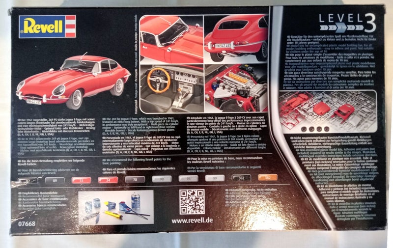 Three true classic scale model kits64417014301569111