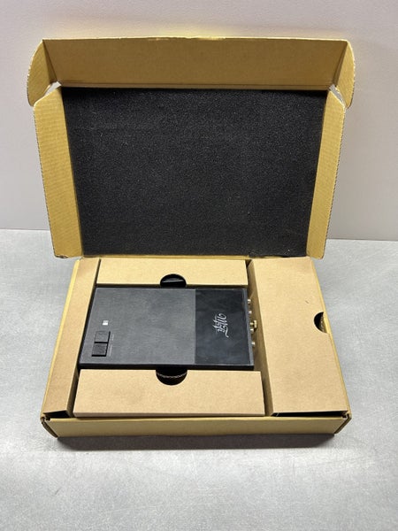 MoFi Studio Phono Stage – MM/MC Carousel 1