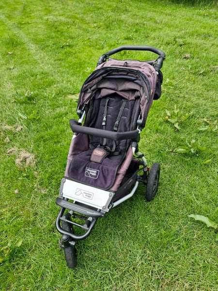 Mountain buggy Urban jungle with Bassinet64417365366273110