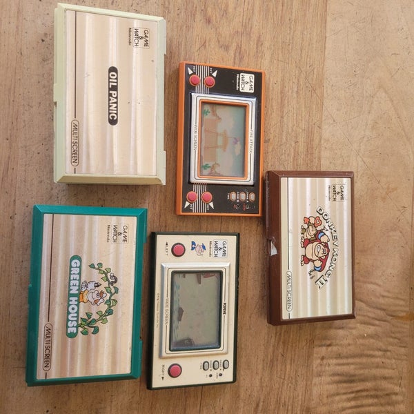 Old 1980s handheld games Carousel 1