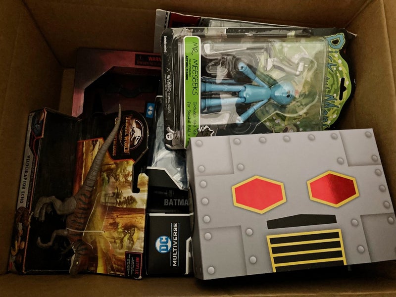 BOX OF RANDOM FIGURES Carousel 1