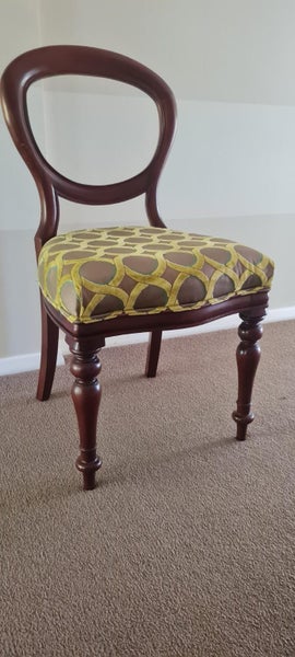 Mahogany dining suite64475769900931112