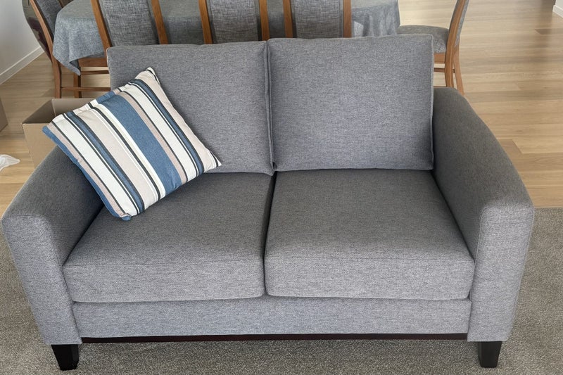 Lounge Suite64417813718658111