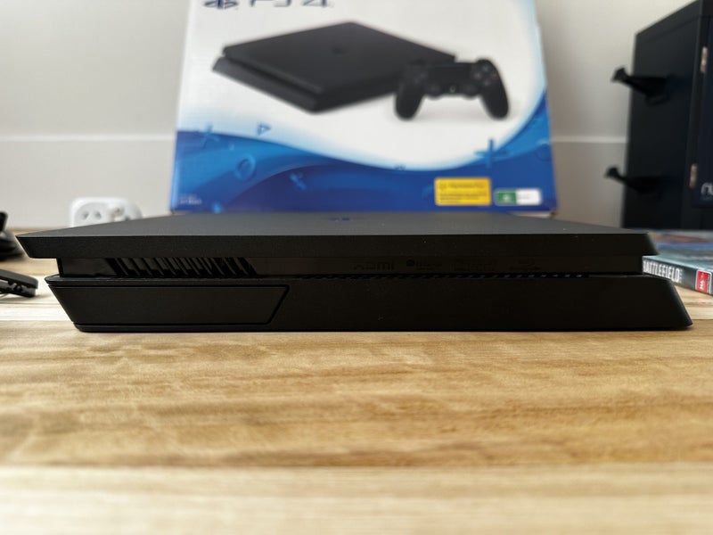 PS4 Slim 500gb Console x3 Controllers and Games Bundle64418125690242112