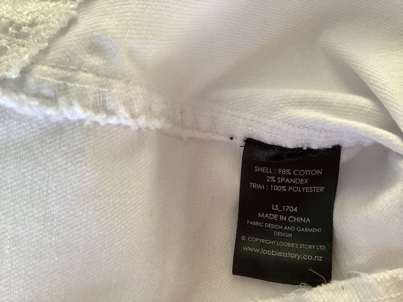 Loobies Story White Jacket Carousel 6