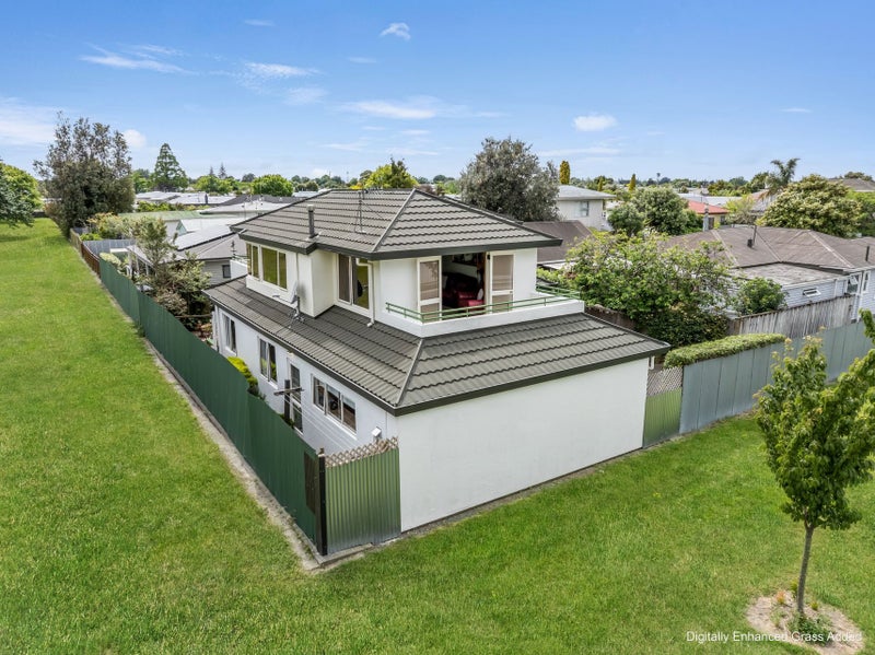 Discover comfort. Discover views. Discover home.64418803262210113