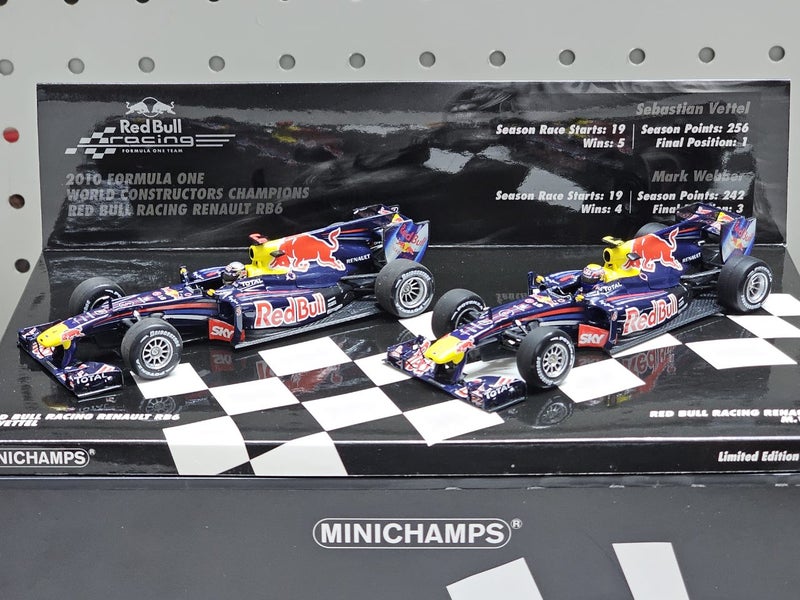 1/43 Red Bull RB6 Vettel & Webber - 2010 Formula 1 Constructors Champion Set Carousel 1