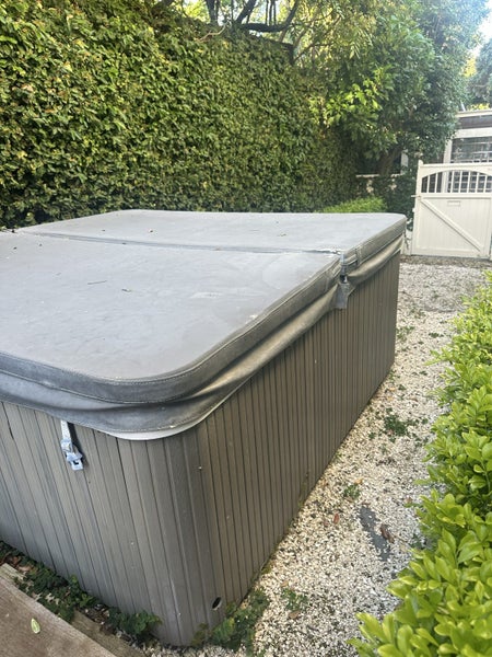 Hotspring Propel Spa64506850361346112