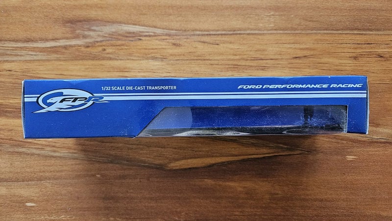 1:32 Ford Performance Racing Team Transporter Carousel 2