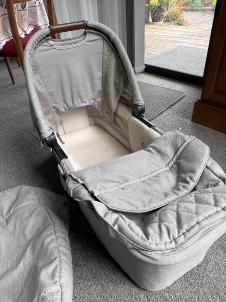 Nuna mixx next pushchair/basinette64419110712834114