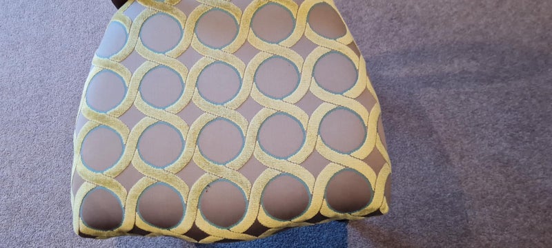 Mahogany dining suite64475769900931113