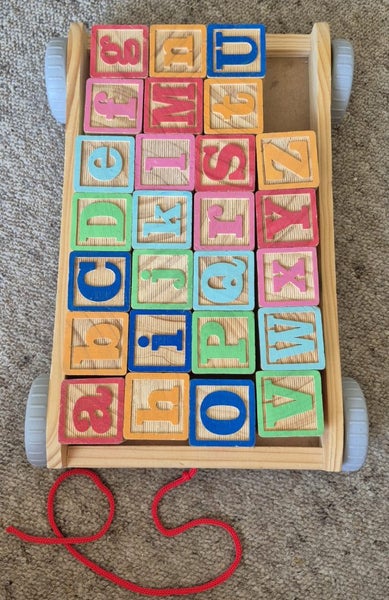 wooden trolley with blocks Carousel 3