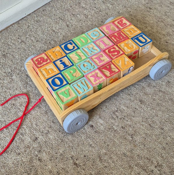 wooden trolley with blocks Carousel 1