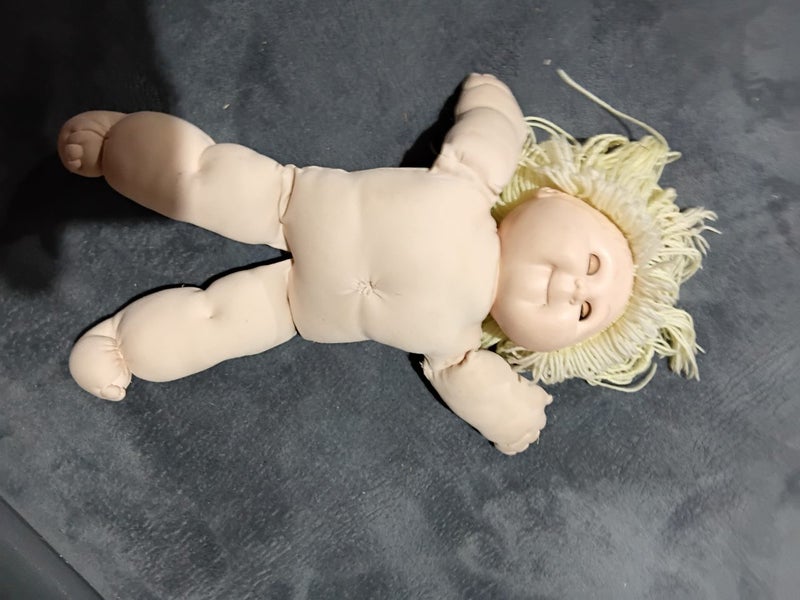 Cabbage patch doll Carousel 1