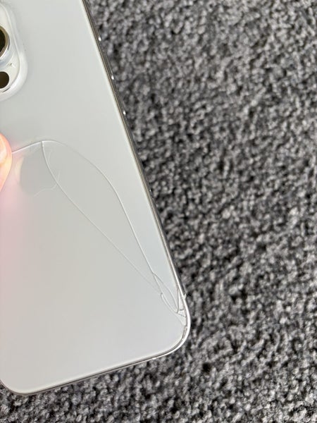 *$1 RESERVE* iPhone 15 Pro with Case + Cable64419776487170114