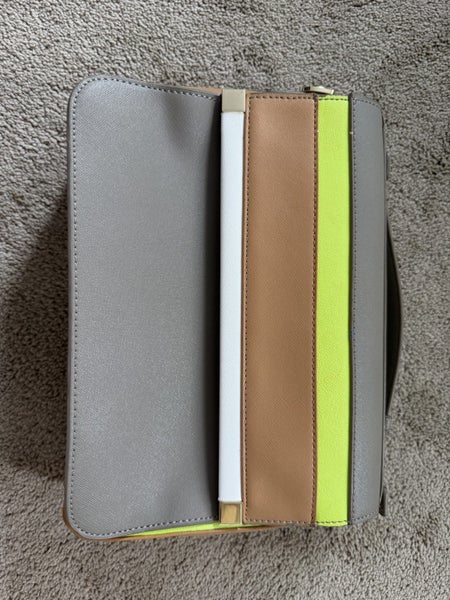 Charles&Keith messager bag Carousel 2