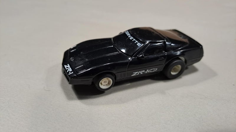 Tyco Black Vette Carousel 1