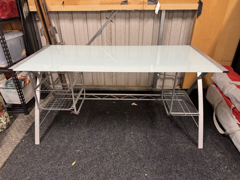 Desk for office or student Carousel 1