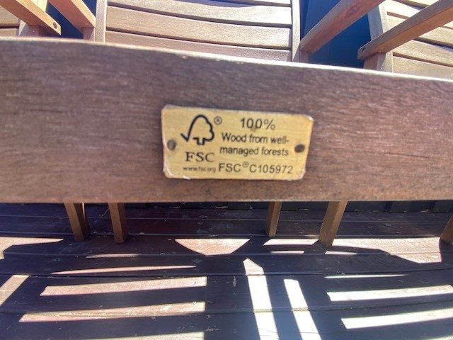 Outdoor entertainment table on lockable wheels, with chairs, gas fire, cover.64473890471938113