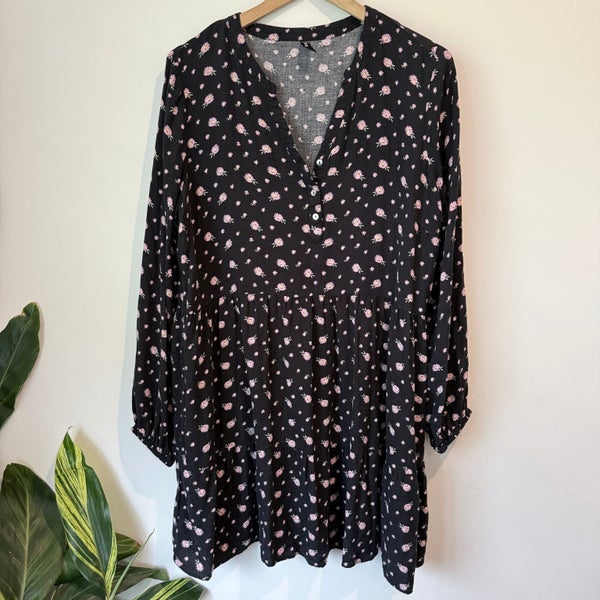 H&H Size 18 Black Floral Tiered Long-Sleeve Mini Dress Carousel 1