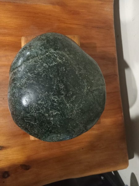 Pounamu rock64430649238787111