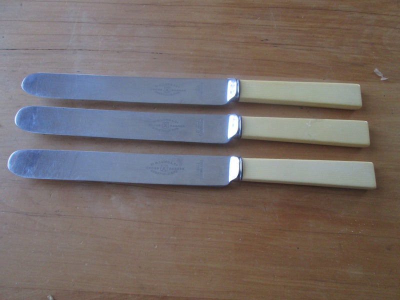 vintage bone handle knives hg long and co Carousel 1